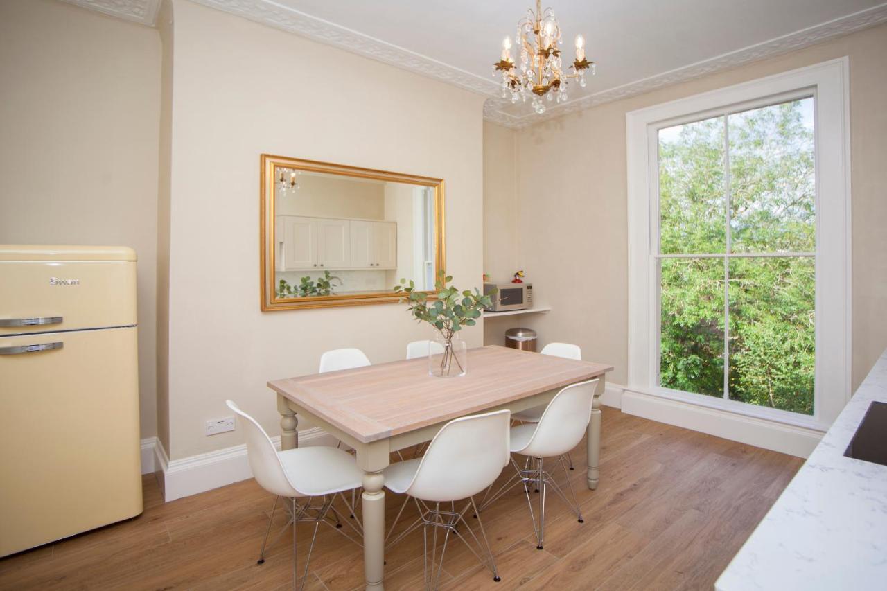 City View - 11 Southcot Place Bath Esterno foto